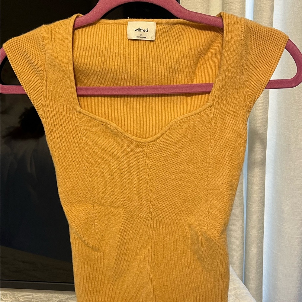 Aritzia Wilfred Orange Knit Top